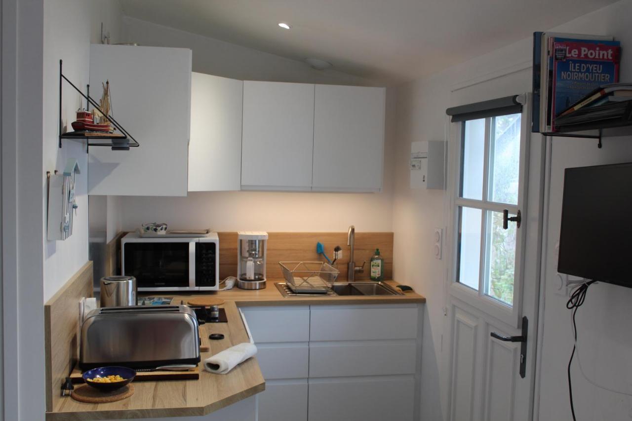 Holiday home Petit Cypres Du Bois Noirmoutier-en-l'Ile